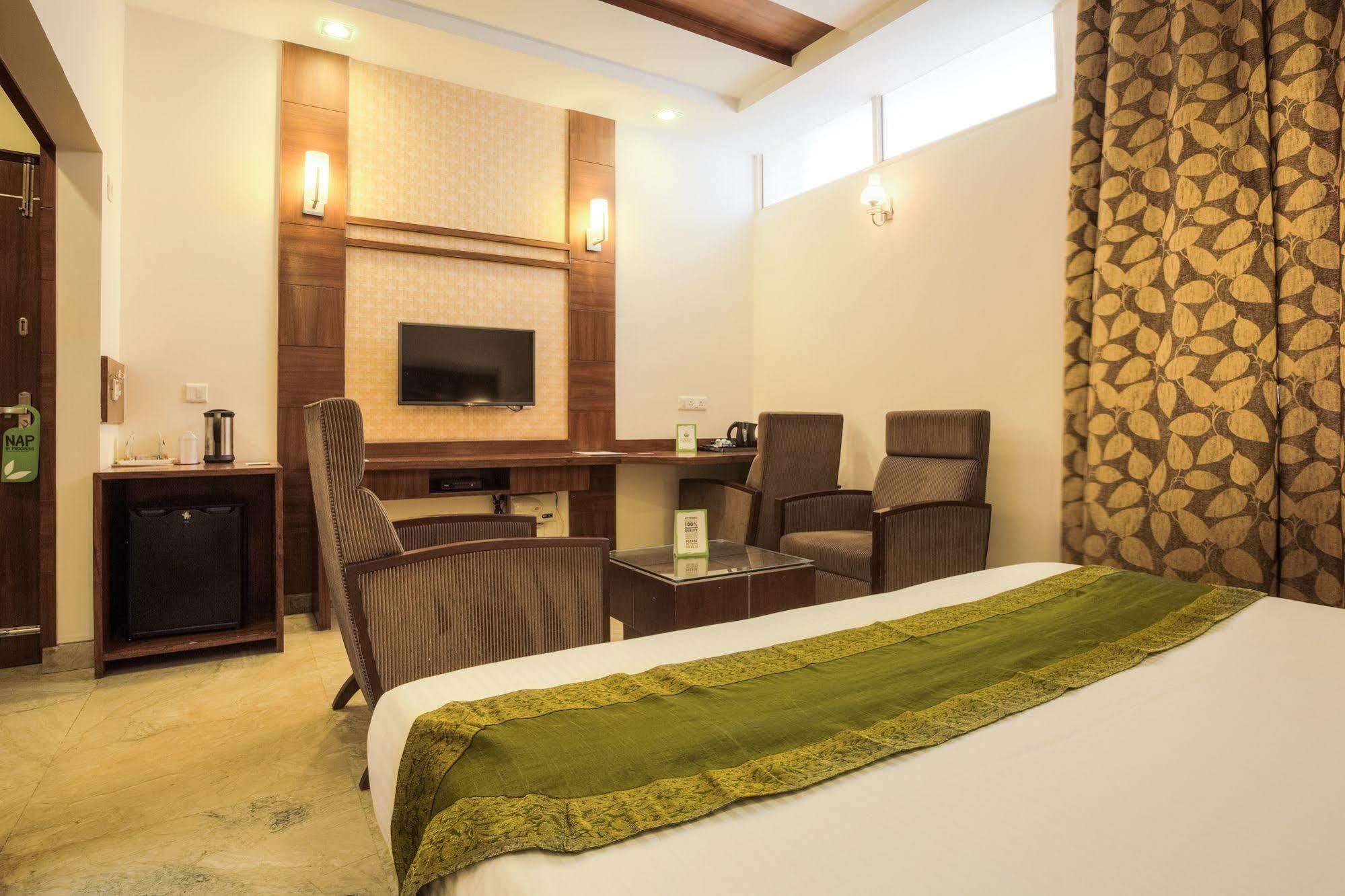 Mint Hotel Chandīgarh エクステリア 写真